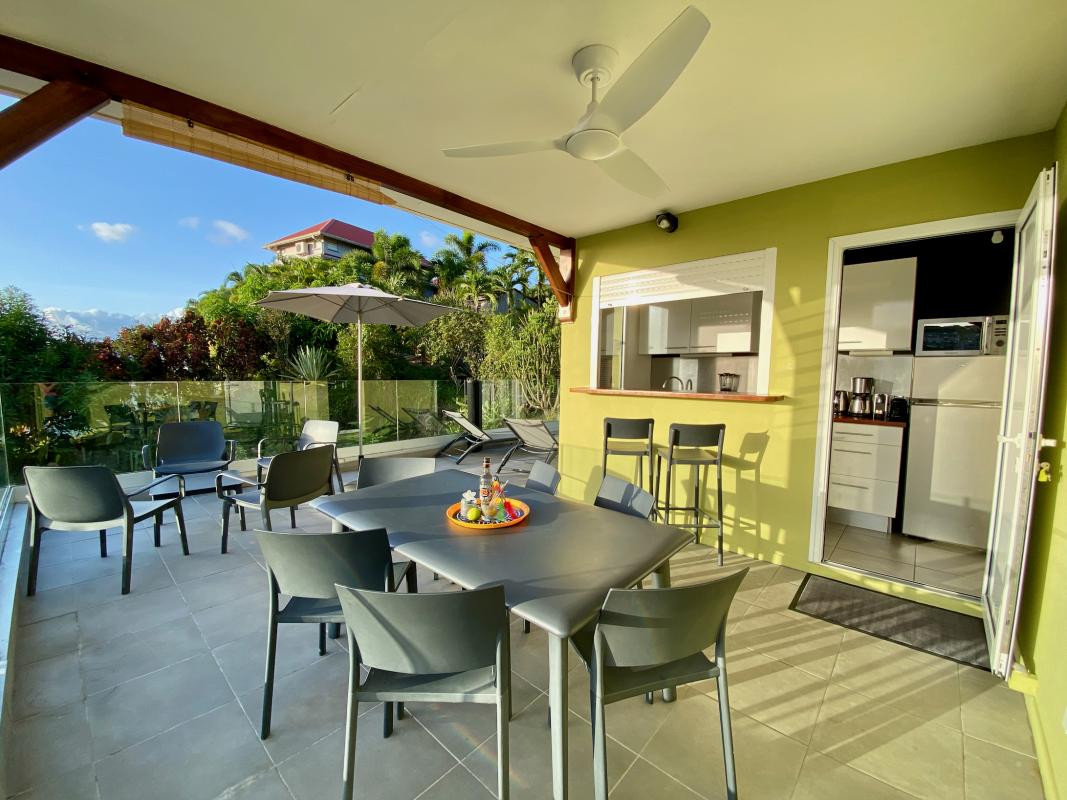 Location villa Trois Ilet Martinique 2 chambres - Espace repas extérieur